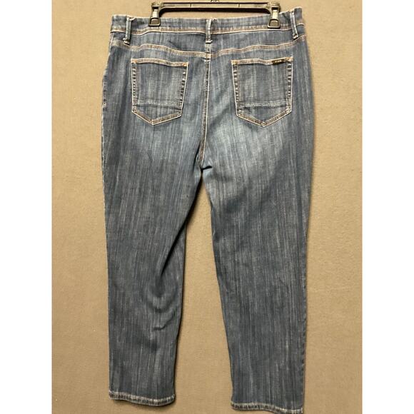 Chicos Women So Slimming Girlfriend Slim Leg Crop Jeans 2 Size 12 Blue High Rise - Picture 5 of 7